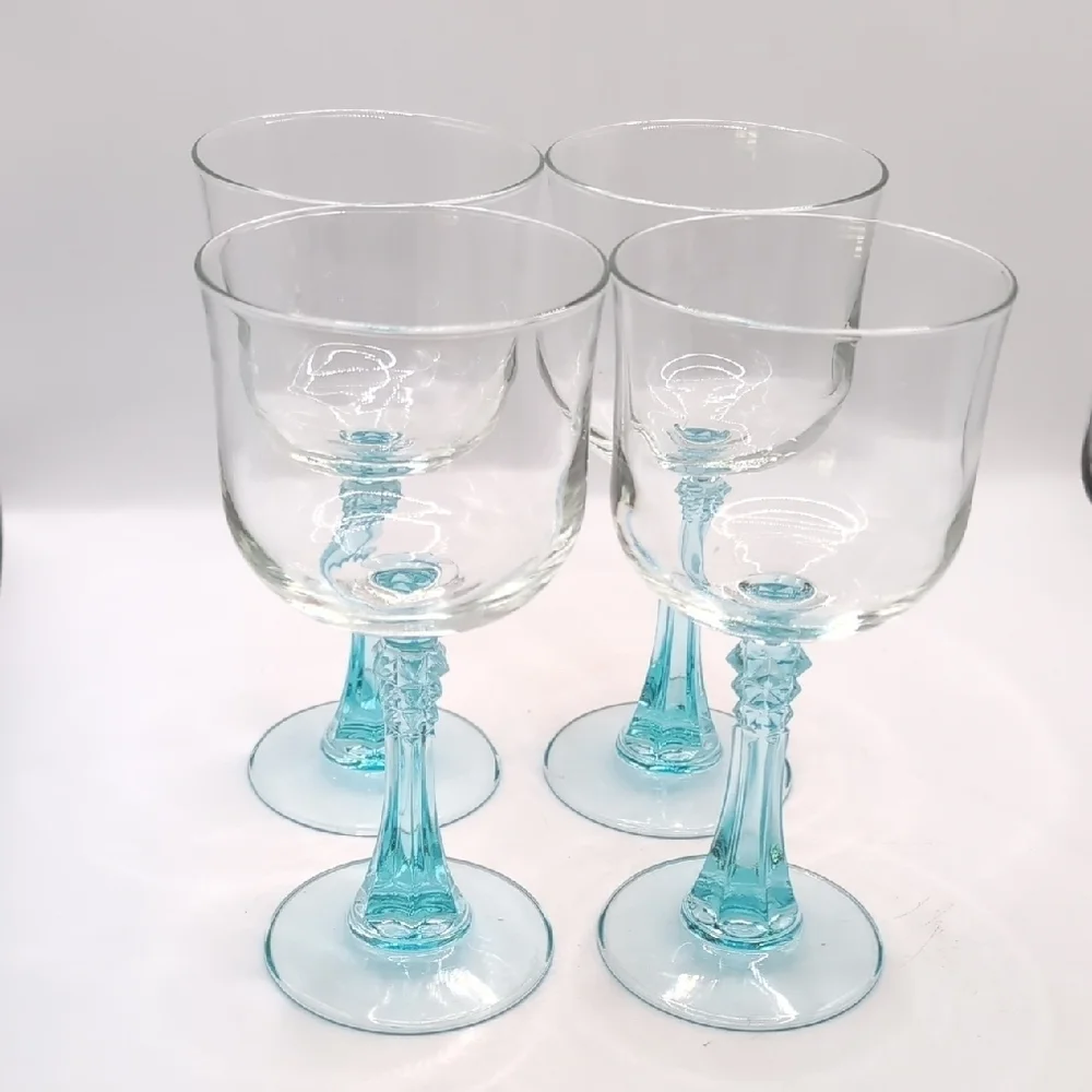 Vintage Set Of 4 (Four) Crystal D'Arques Durand CRA35 Stemmed Wine Glasses